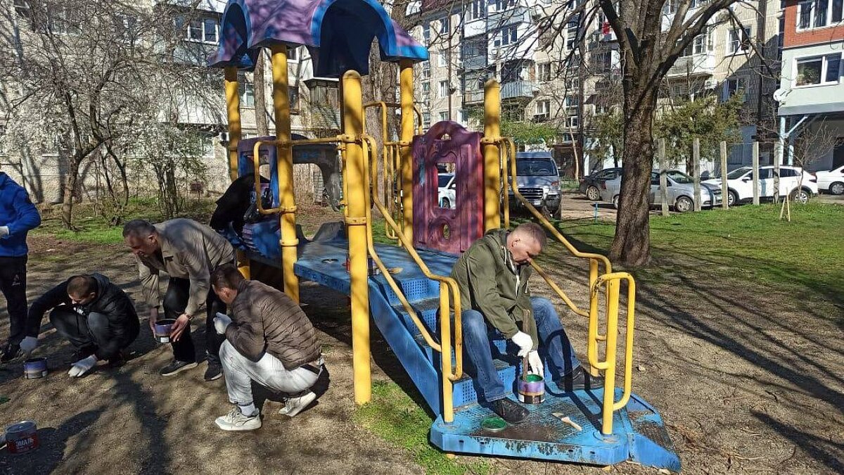    За месяц санитарного марафона в нем приняли участие более 170 тысяч краснодарцев. Фото: пресс-служба администрации Краснодара