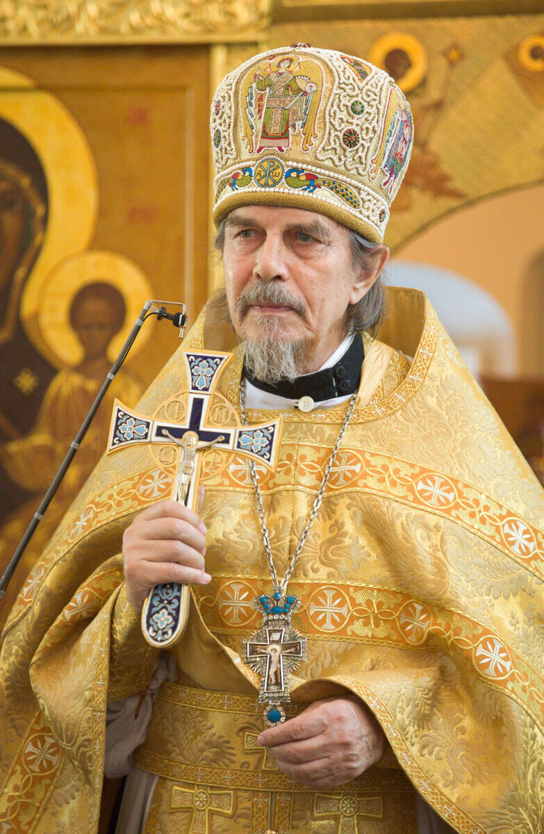 Протоиерей Александр Шаргунов (1940), настоятель московского храма святителя Николая в Пыжах, глава общественного комитета «За нравственное возрождение Отечества», публицист. 