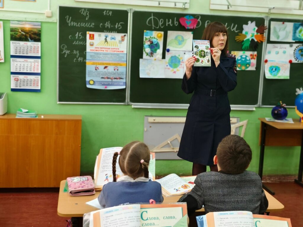 Активизировалось молодежное движение на дорогах. Школьникам Твери напомнили о безопасности