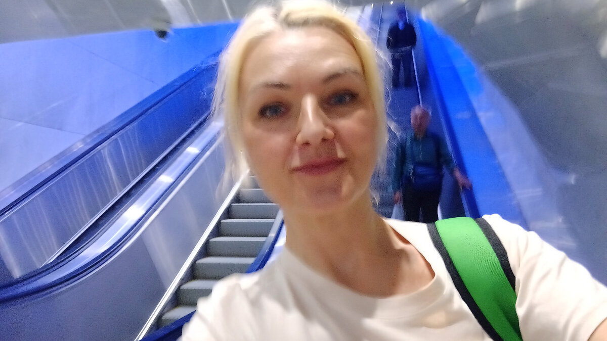 Автор по дороге в аэропорт