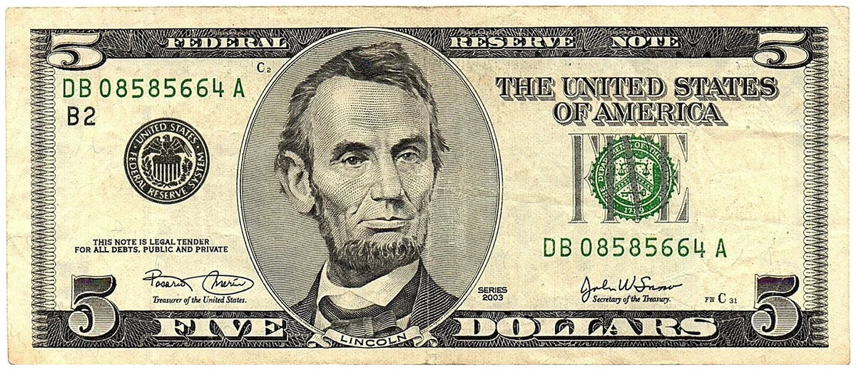 Банкнота 5 долларов США старого образца. Фото из интернета для иллюстрации статьи.
