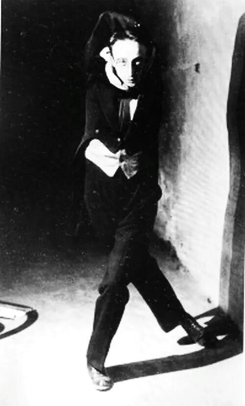 Валентин Парнах