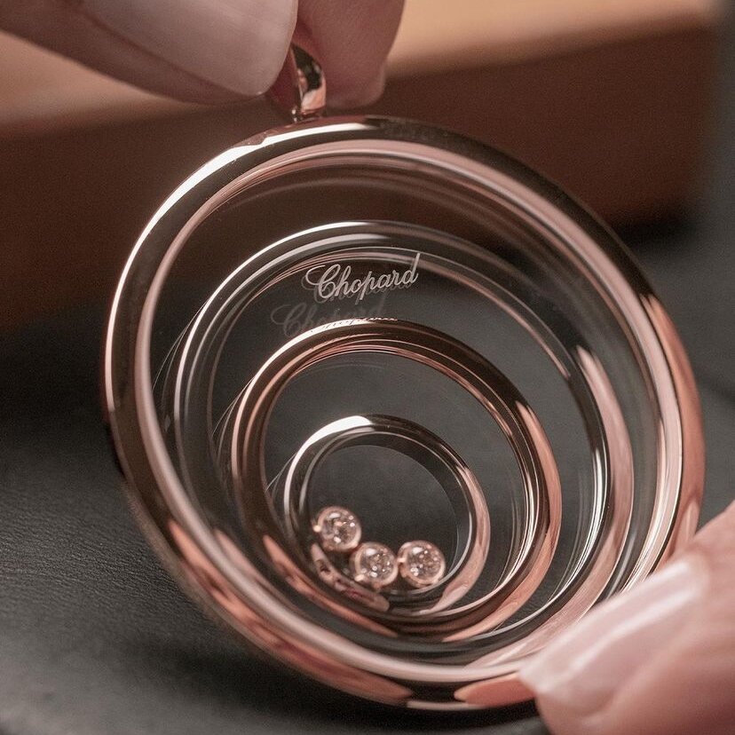 Кулон Chopard Happy Spirit из розового золота с плавающими бриллиантами