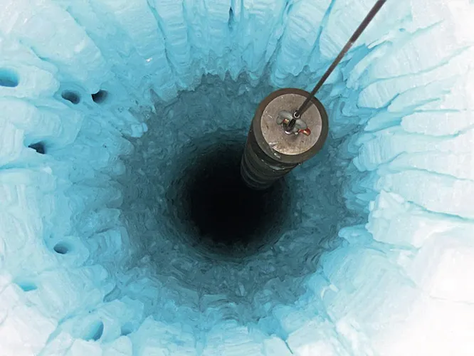 Проба воды, взятая из неизведанных недр 