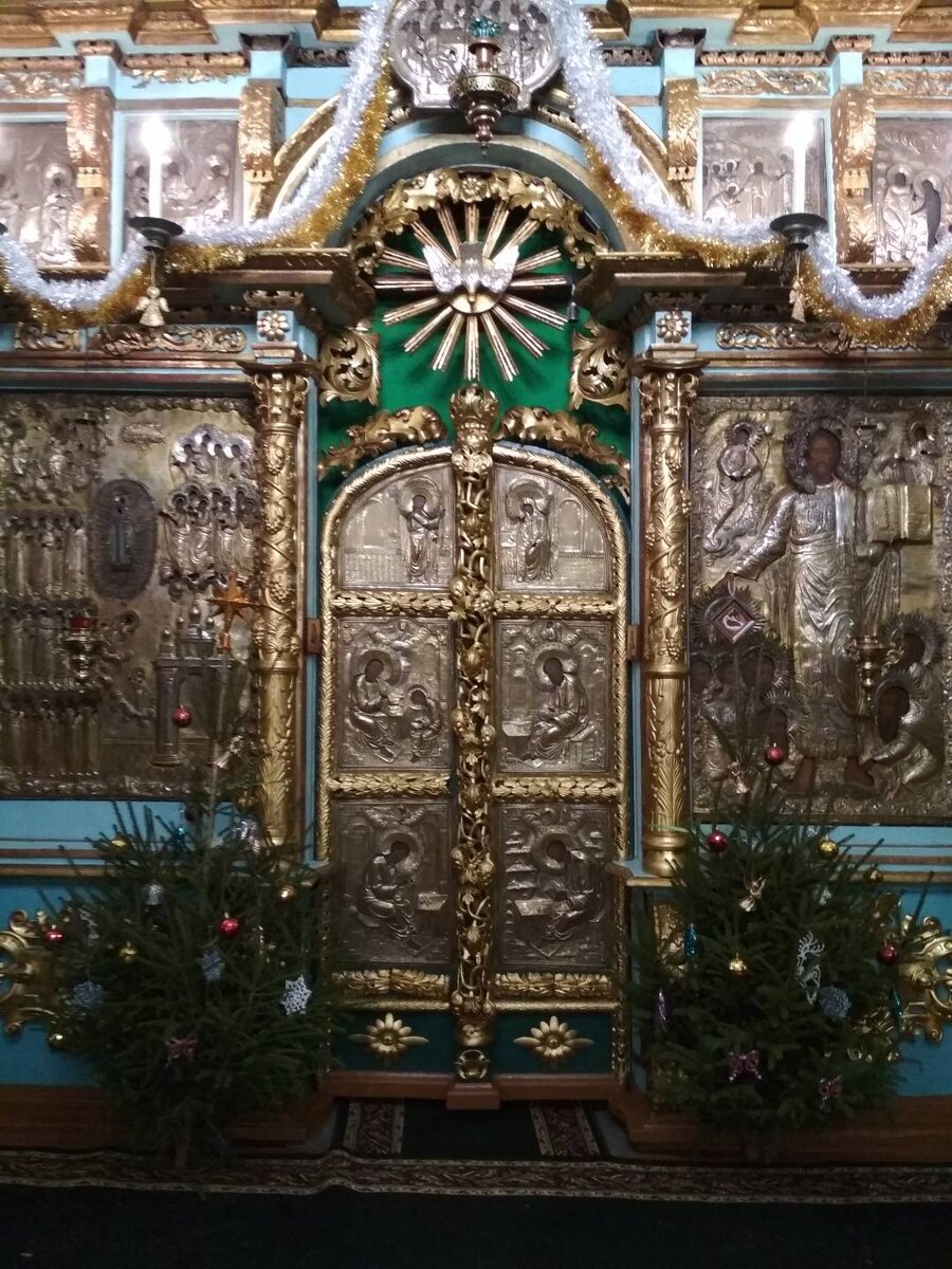 Иконостас Троицкого храма 