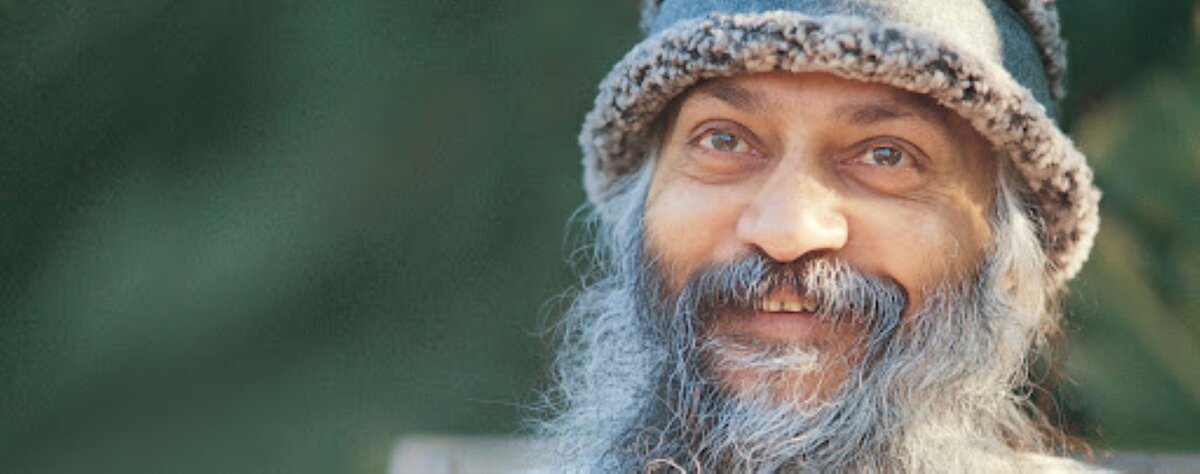 Глядя на лицо Ошо, сразу вся серьёзность уходит... 