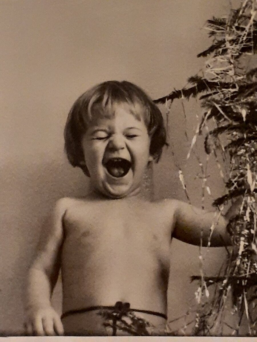 1. "Красиво мне в шнурочке на талии?"