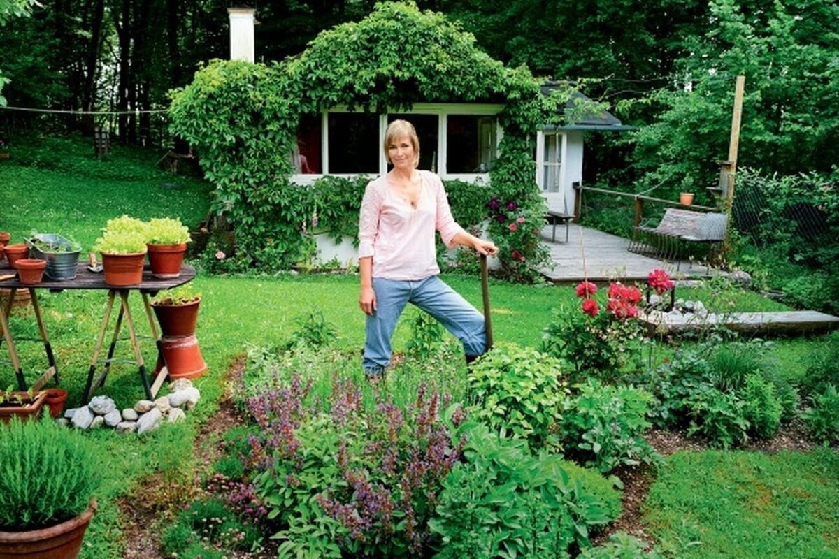 Если вы собрались переехать за город на постоянное проживание, то необходимо взвесить все за и против иначе потеряете и время и деньги.