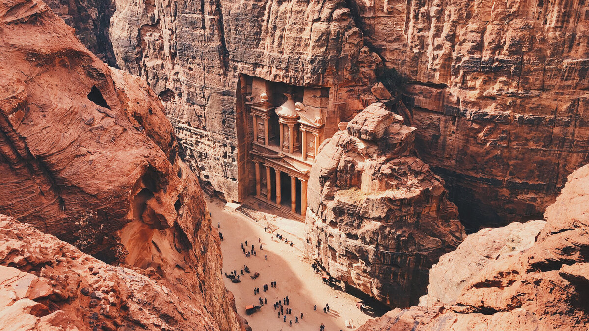 Фото: Alex Vasey / Unsplash