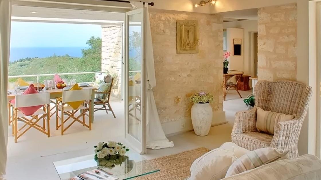    Интерьер частного дома в стиле прованс:YouTube/ Chic Deco&Design
