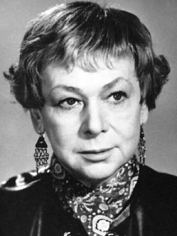 Валентина Серова 