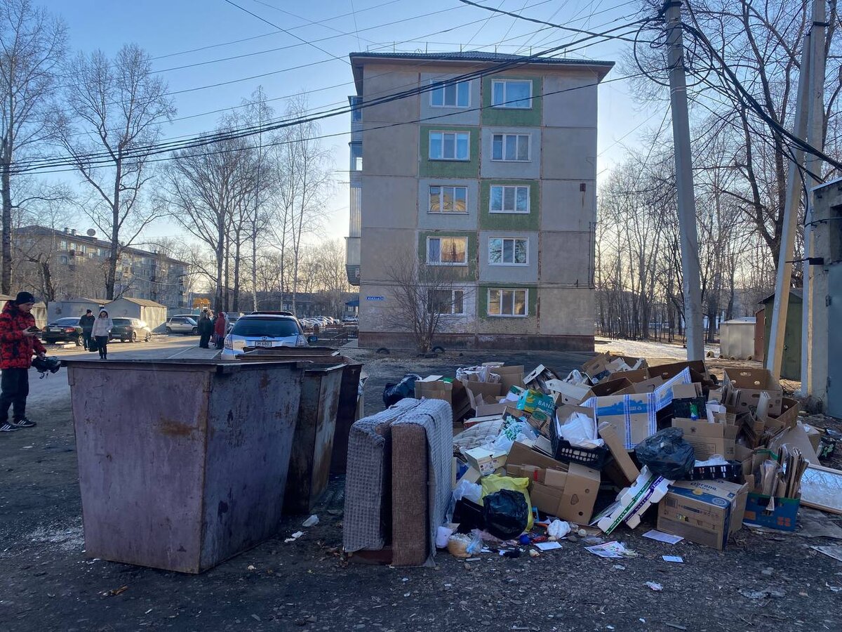 Контейнерную площадку по ул. Южная, 25 в Белогорске демонтируют по решению  жителей | Белогорск.рф | Дзен