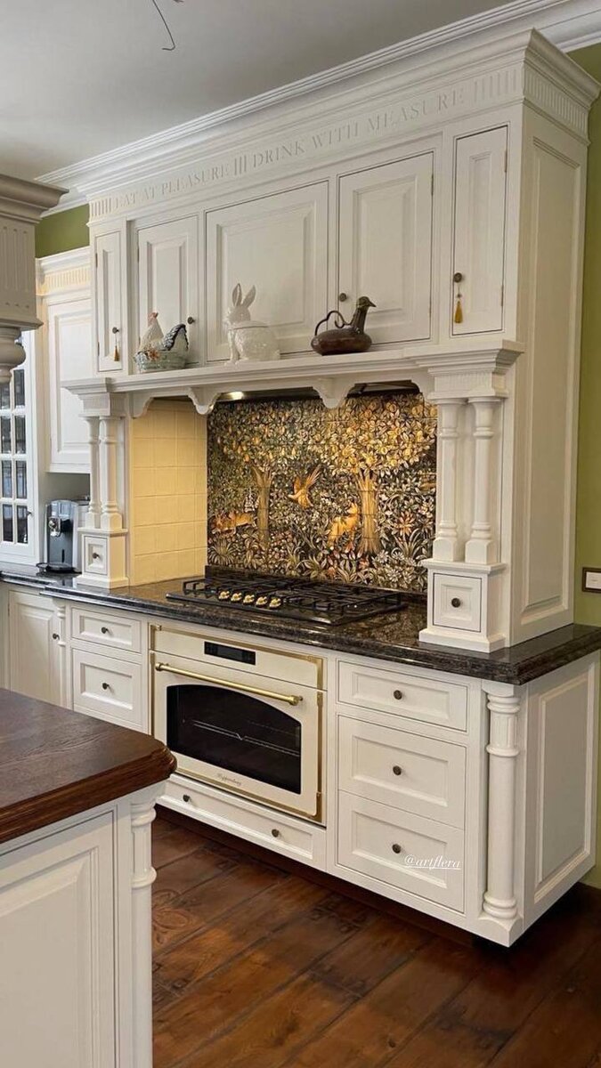 Фото прислано заказчиком. В готовом интерьере.   