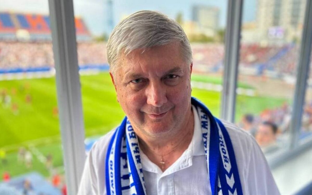    Губернатор Александр Гусев расширил возможности субсидирования воронежского футбольного клуба «Факел» Фото из архива «Абирега»