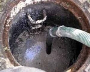 Сливная яма без запаха и откачки — это реально
