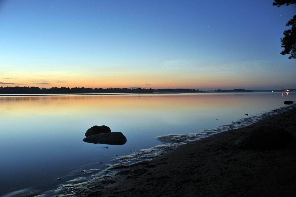 Река-дорога. В стародавние времена реки на Руси заменяли шоссе. Но современному автомобилисту их лучше чётко разграничивать и не путать.