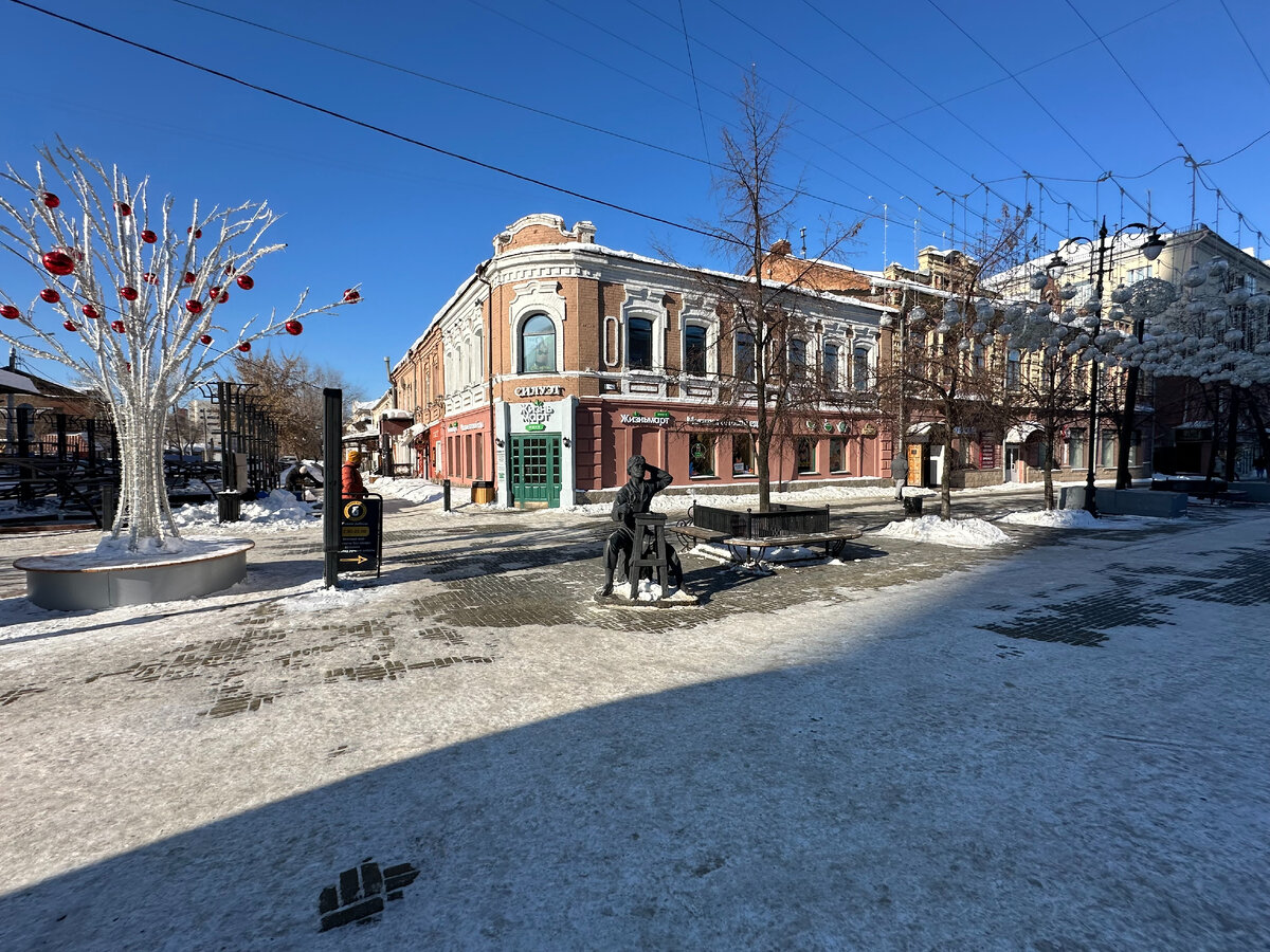 От Левши и пожарного с бочкой до театра и памятника основателям города –  продолжение прогулки по пешеходной улице Челябинска | Павел Бочкарев  Путешествуем вместе | Дзен