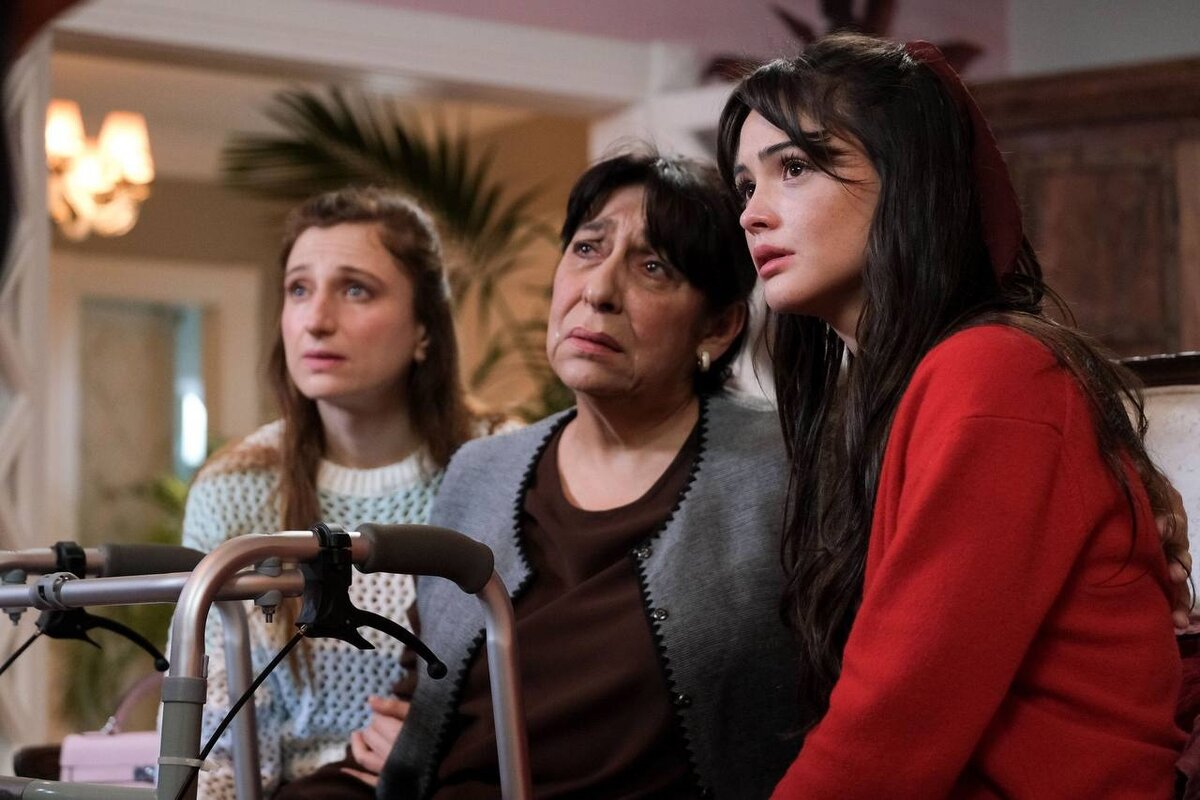 Кадр из сериала "Соседняя комната". Картинка из Интернета.