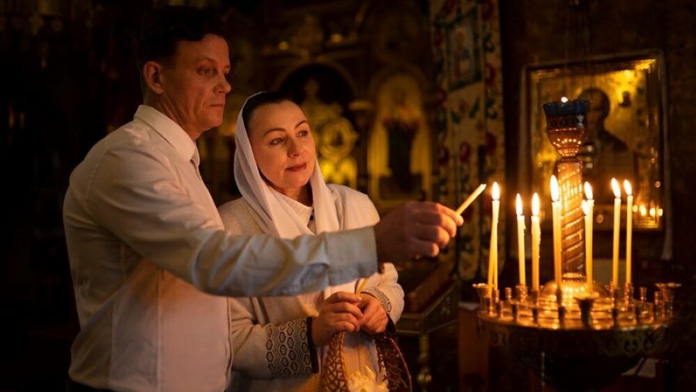 Крестная или крестная. Крестная или крестная. Предложение стать крестной мамой. Крестные родители. Крещение ребенка.