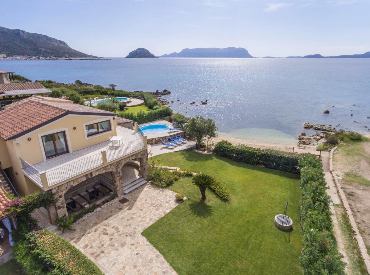 По настоящему "на берегу моря"