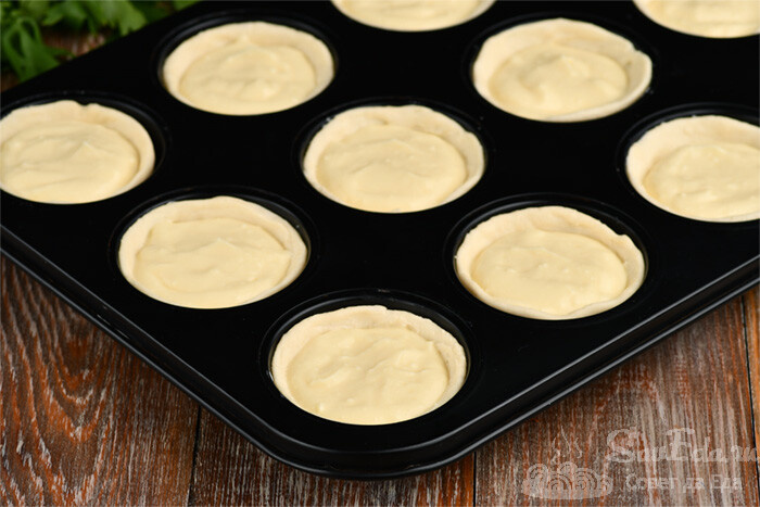 Слоеное тесто с творогом интересным способом (быстро, очень нежно и вкусно)