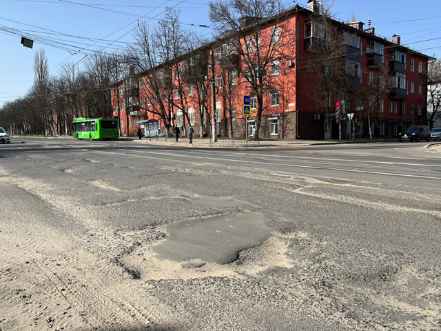 курская трасса. курская дорога. трасса м-2 в белгородской области. дорога крым курск. курск автодороги.