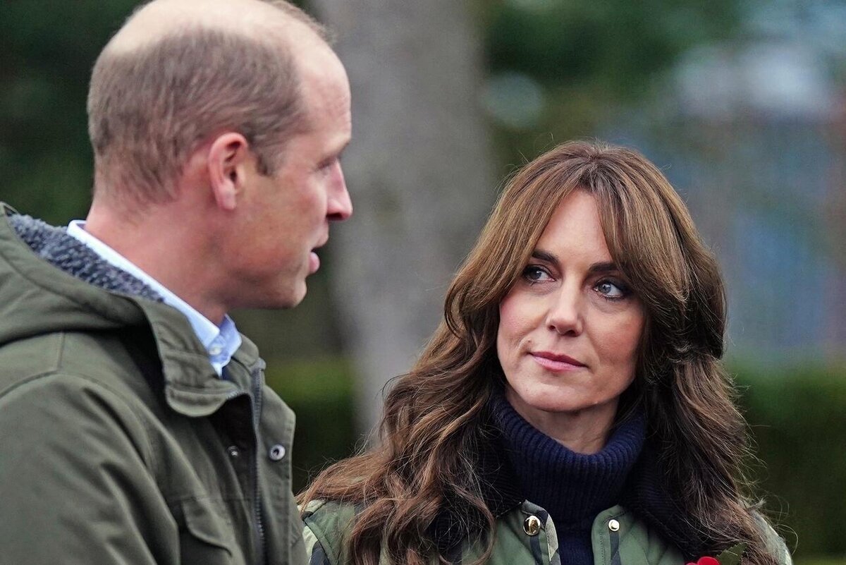 Уильям и Кэтрин во время сентябрьского посещения ферм. Источник фото: antelmedia.ru 