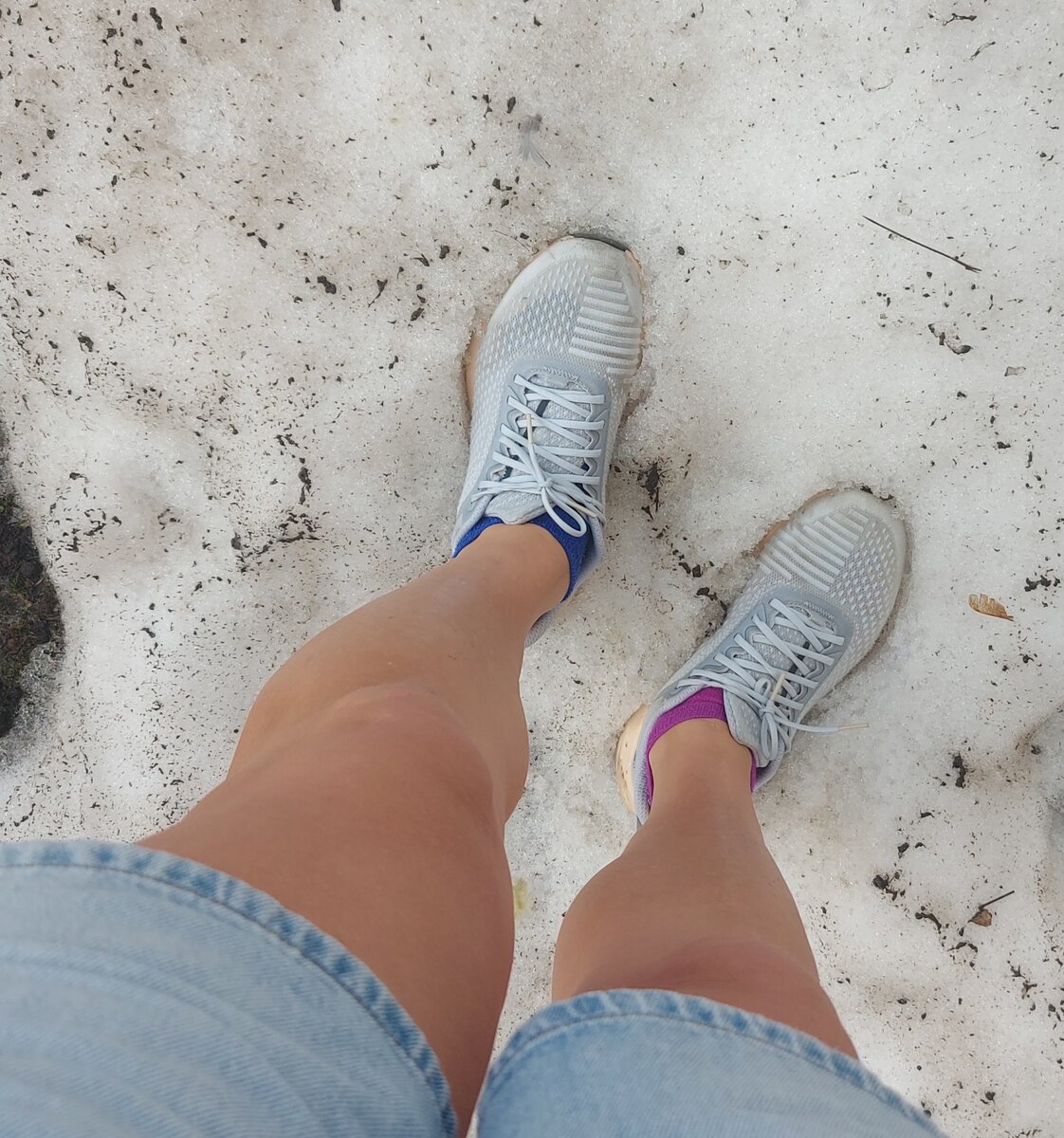 А погода сегодня веселится. +22 градуса, лето как всегда включили, не дожидаясь таянья снегов. 😀