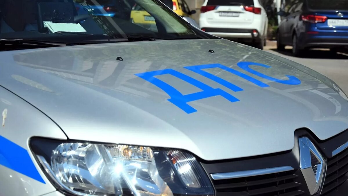     Пьяный водитель в Мелеузе заехал на газон и застрял там. За это ему грозит уголовное дело, заявили порталу «ЮТВ».