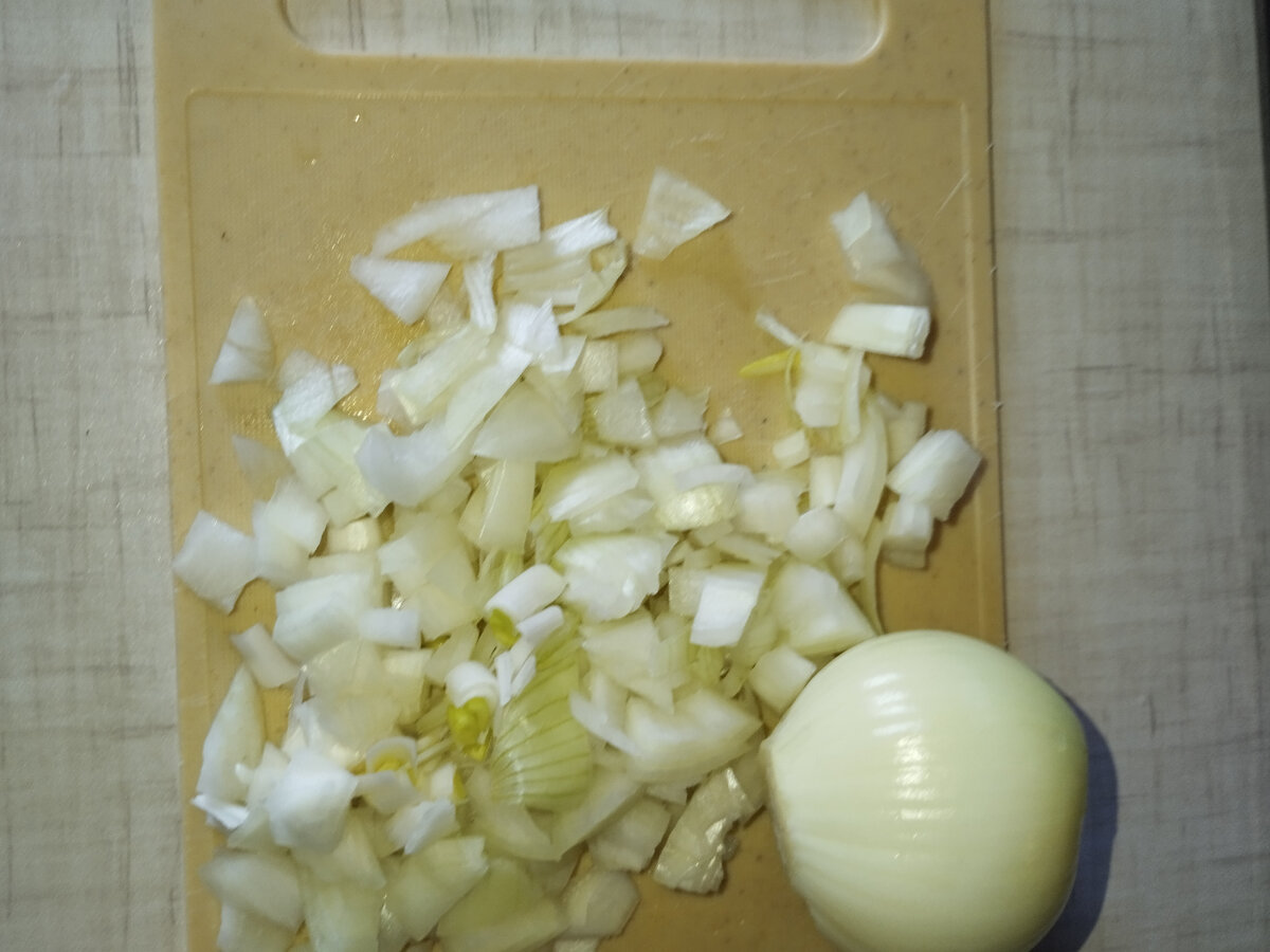 Нарезанный лук