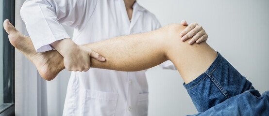 Создать карусельМассаж ноги больному после инсульта.