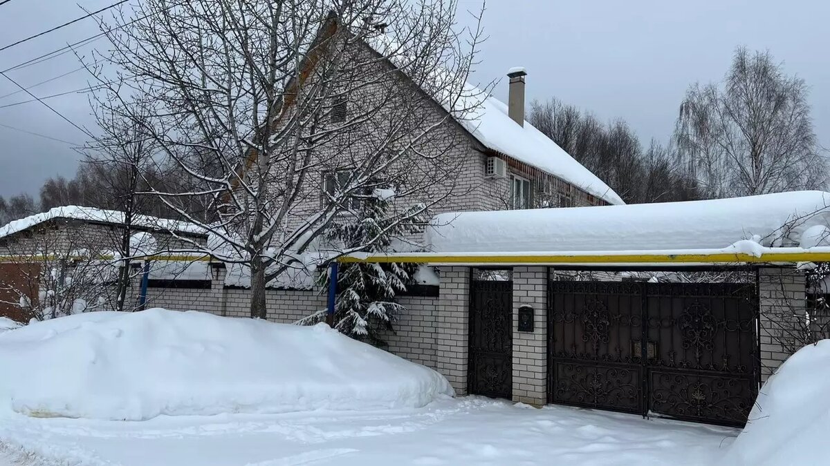     Многодетные семьи из Набережных Челнов пожаловались на отсутствие положенных им земель. Об этом Inkazan сообщил правозащитник Еркен Сарсембаев.