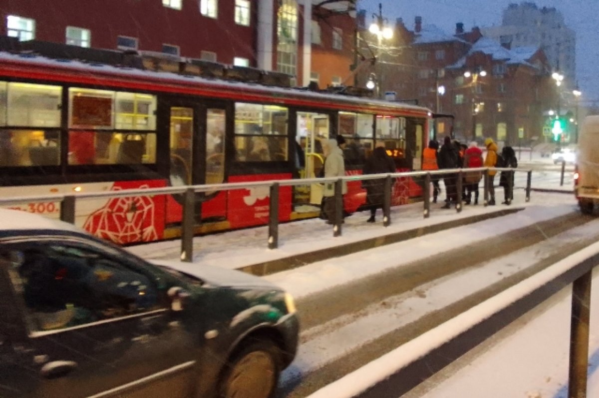    В Перми пьяный мужчина попал под колёса трамвая