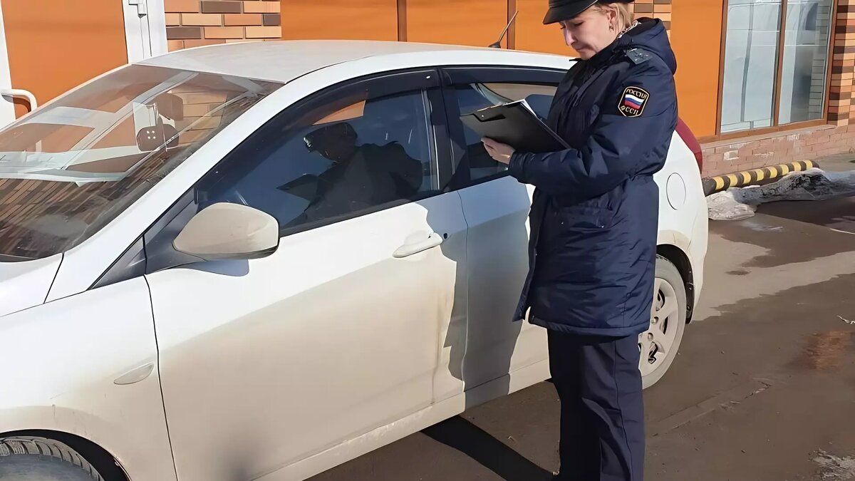     Только после ареста его иномарки житель Воткинска выплатил компенсацию морального вреда жене погибшего по его вине мужчины.