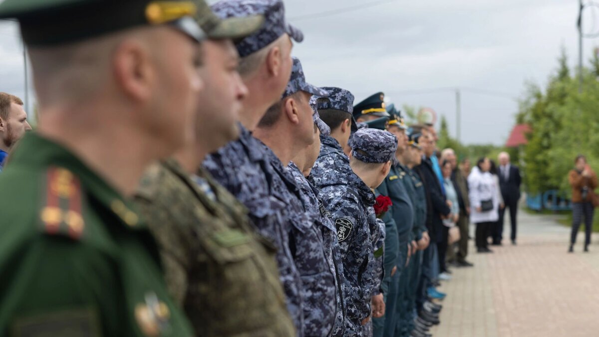 Фонд «Защитники Отечества» принял 910 тысяч обращений за 10 месяцев. Бойцы  СВО с Ямала станут участниками программы «Время героев» | Время Новостей |  Дзен