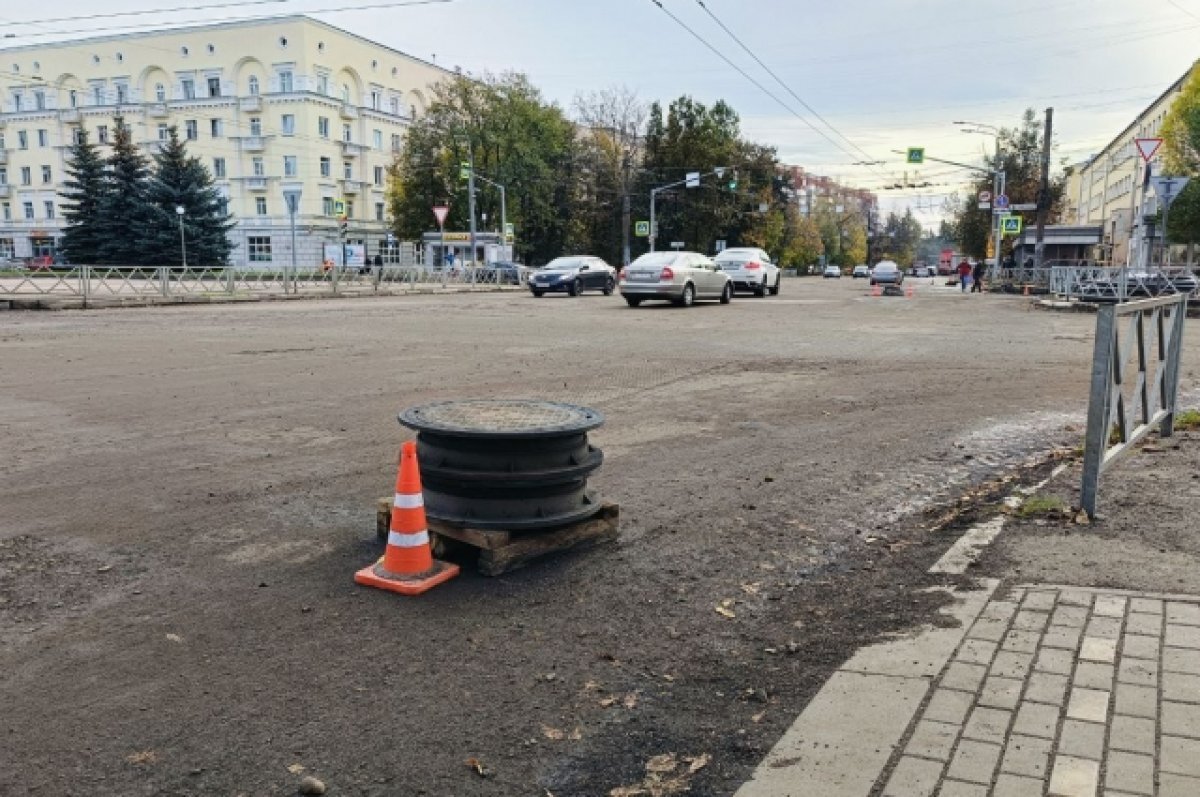 Дороги в ремонте. Десятки ярославских улиц обещают привести в порядок | АиФ  – Ярославль | Дзен