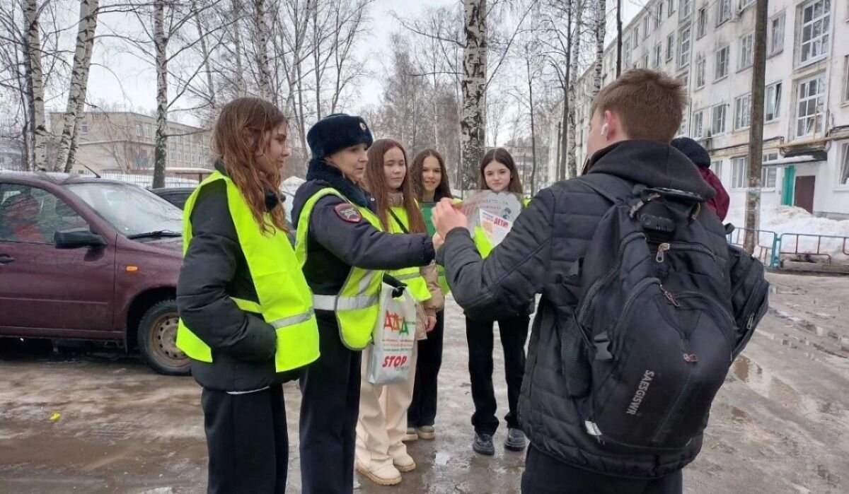     Участники акции. Автор фото: Отдел МВД по ЧГО