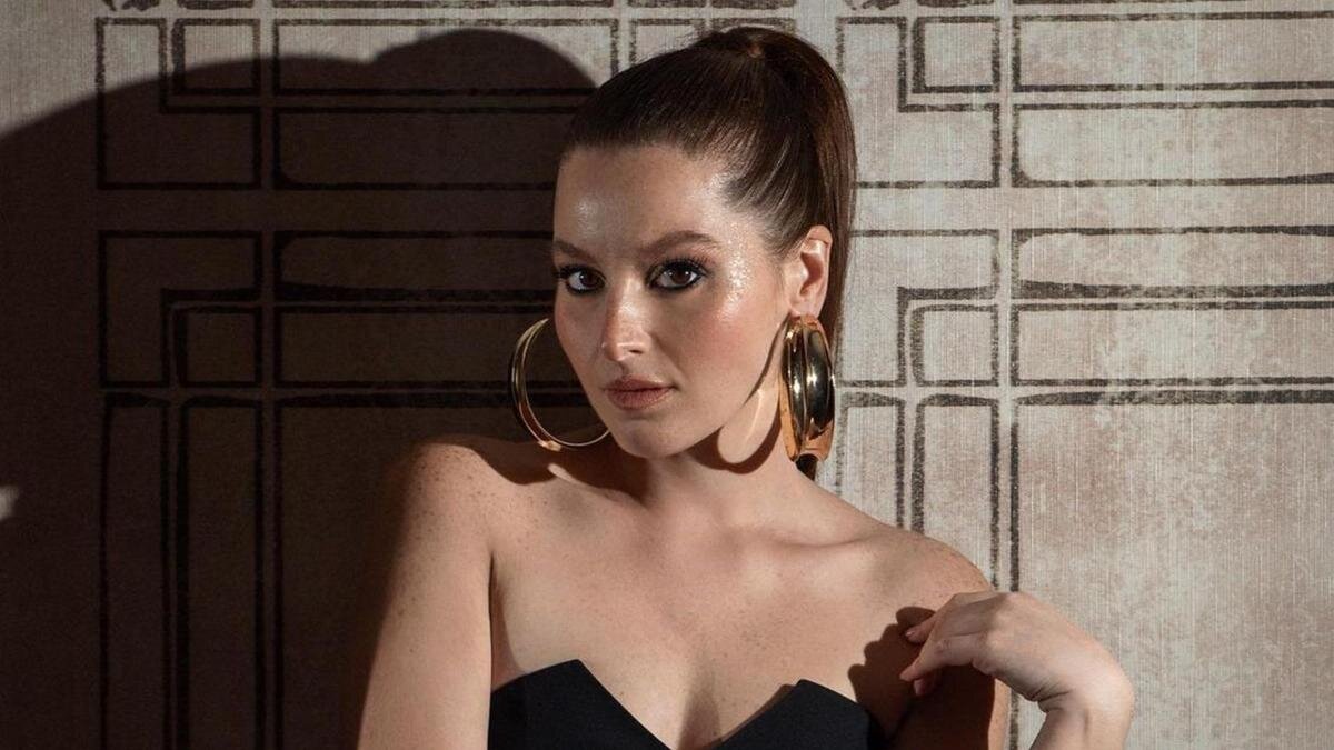    Актриса Эльчин Афаджан:Instagram.com / elciinafacan