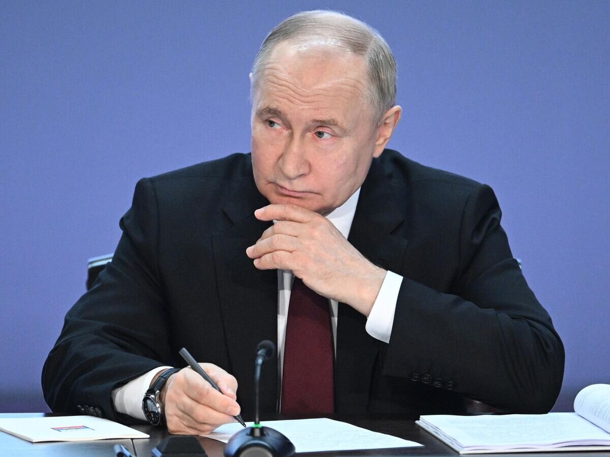    Президент РФ Владимир Путин принимает участие в ежегодном расширенном заседании коллегии МВД© РИА Новости . Павел Бедняков