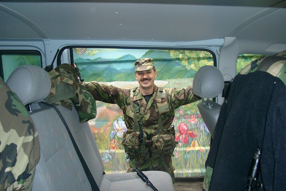    У бойца "Альфы" короткий перерыв перед новым опасным заданием. / Фото: Из личного архива Евгения Шендрика