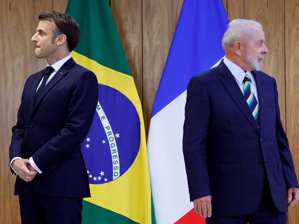    Президент Франции Эммануэль Макрон и Президент Бразилии Луис Инасио Лула да Силва о дворце Планалто в Бразилии© AFP 2024 / LUDOVIC MARIN