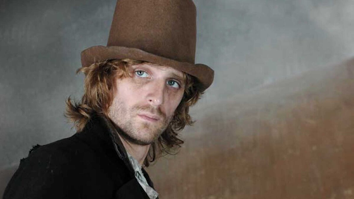 Характеристика родиона в романе преступление и наказание. Как зовут родиона раскольникова. Раскольников рисунок. Раскольников преступление и наказание. Прототипы родиона раскольникова.