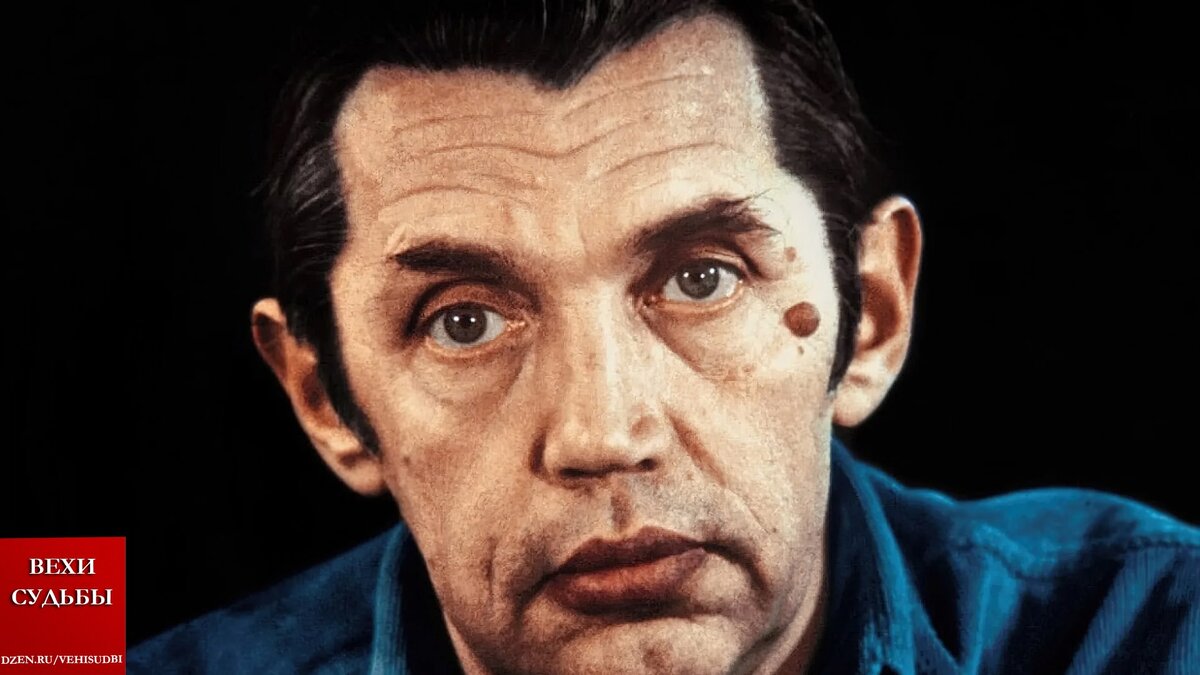 Поэт Роберт Рождественский