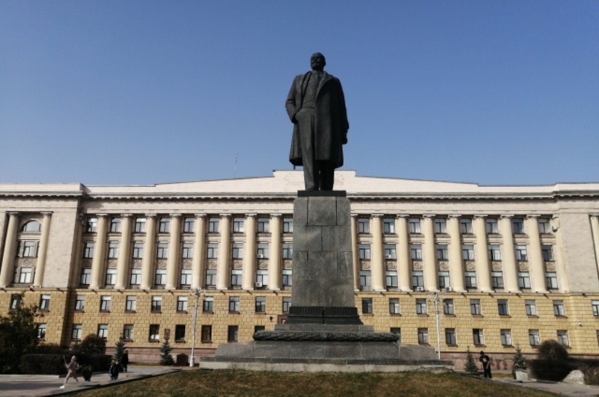   В Пензе для исследования состояния памятника Ленина сделают шурфы и зондажи