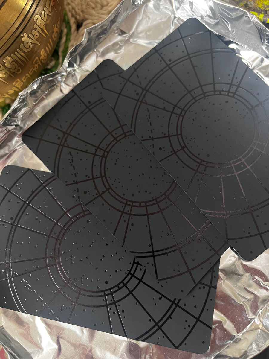 Выберите свой вариант, слева направо: первый, второй, третий (карта)