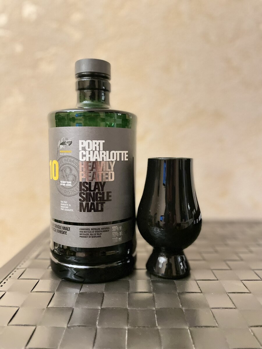 Показалось, что так будет стильно