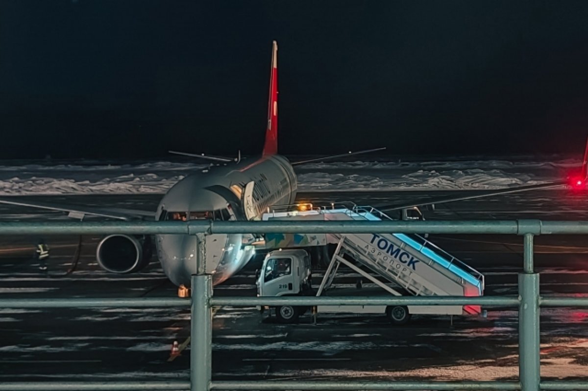    Казахстан счел небезопасными полеты в Казань.