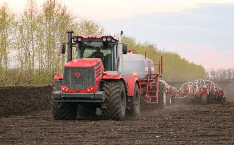    В Саратовской области к весенним полевым работам приобретена новая сельхозтехника