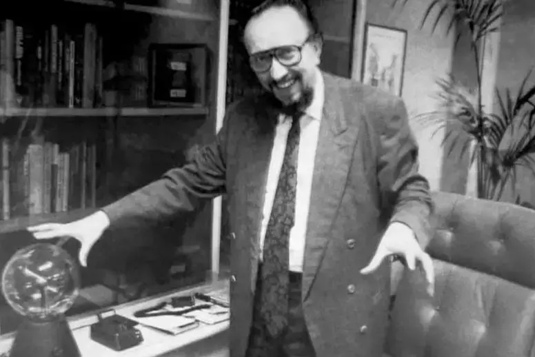 История человека, который выиграл в лотерею 14 раз