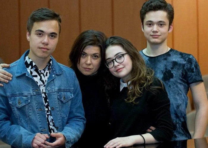 Екатерина с детьми. 